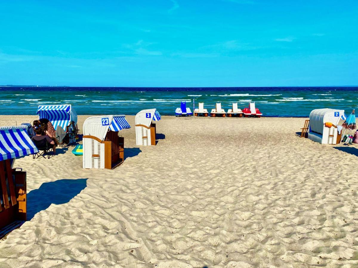 Casa Raphael Direkt Am Scharbeutzer Strand Exterior photo